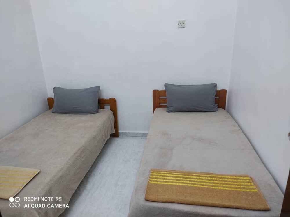 R&R Homestay Simpang Renggam 外观 照片